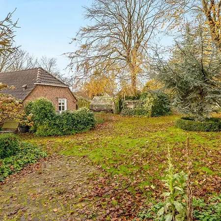 Semesterbostad Charming In Quiet Surroundings On *