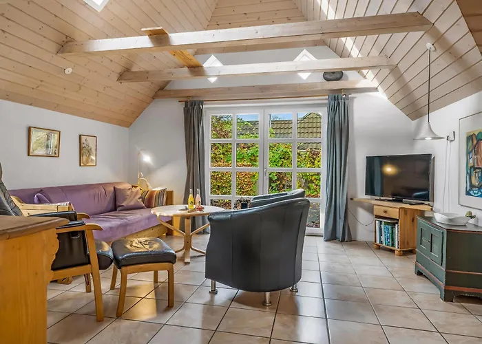 Charming In Quiet Surroundings On Semesterbostad