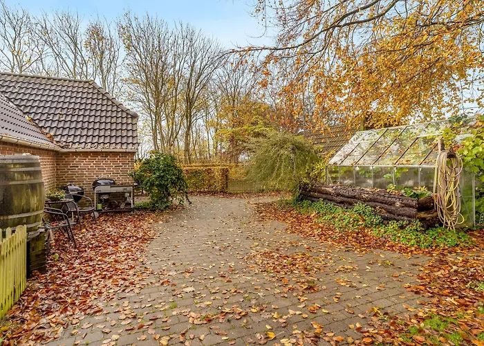 Charming In Quiet Surroundings On
