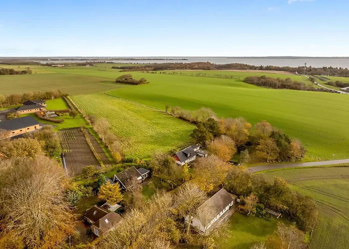 Charming In Quiet Surroundings On * Thyholm