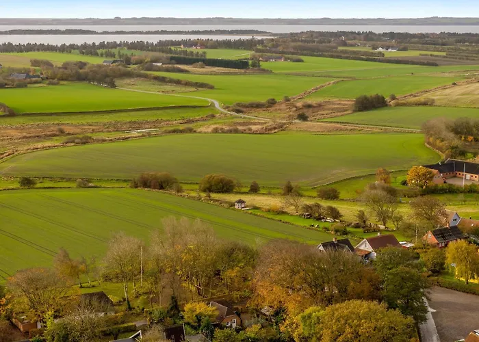 Charming In Quiet Surroundings On